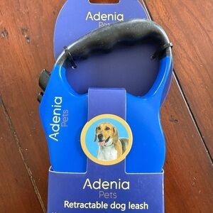 Blue Ergonomic Retractable Dog Leash